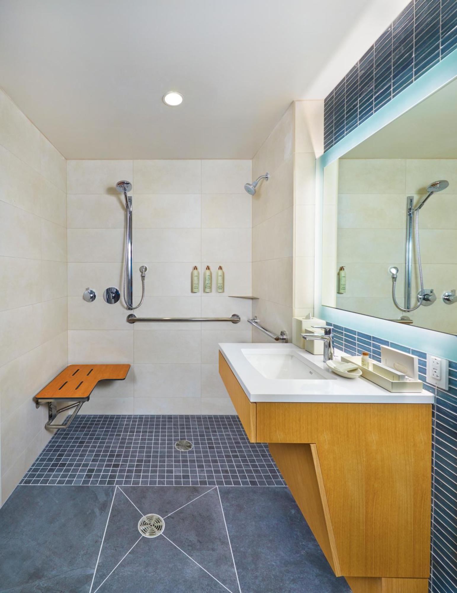 Renaissance & 5* Honolulu